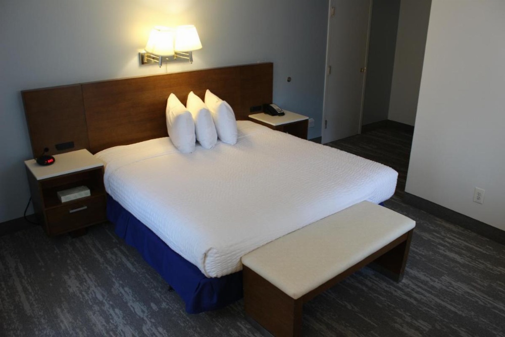 Constitution Inn Image 35